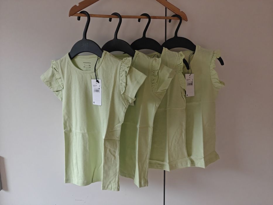 Koszulki rozm 122 dla bliźniaczek pistacjowe z krótkim rękawem t-shirt