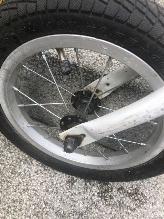 Rowerek biegowy pompowane koła hamulec