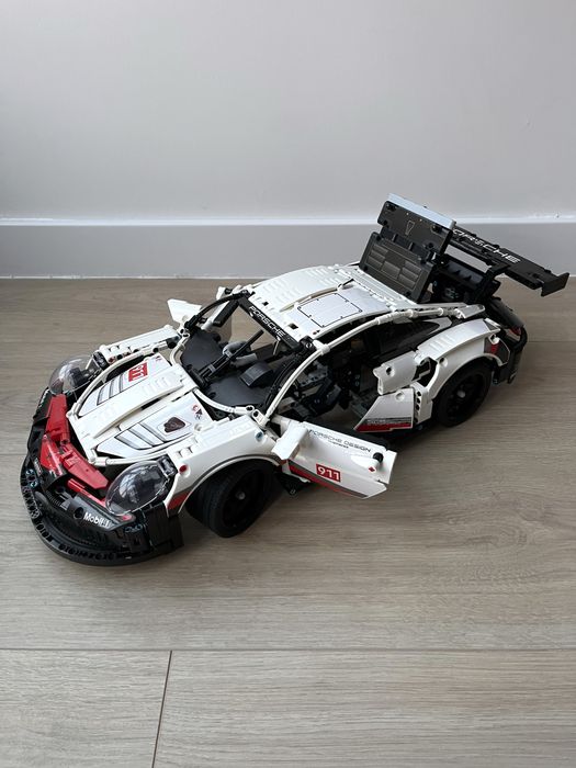 Конструктор TECHNIC Porsche 911 RSR 42906 Новий Лего Порше Lego