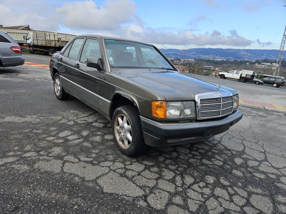 Mercedes-Benz 190D W201 2.0D de 1992 para peças