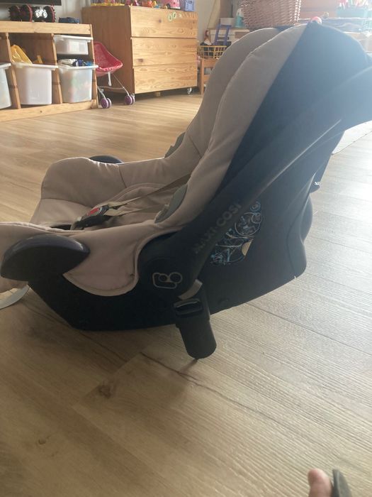 Ovo maxi cosi beje com redutor