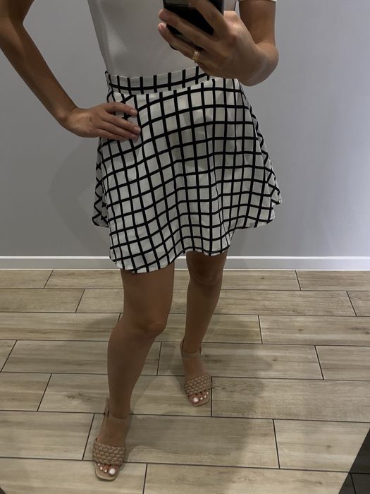 Спідничка легенька коротка