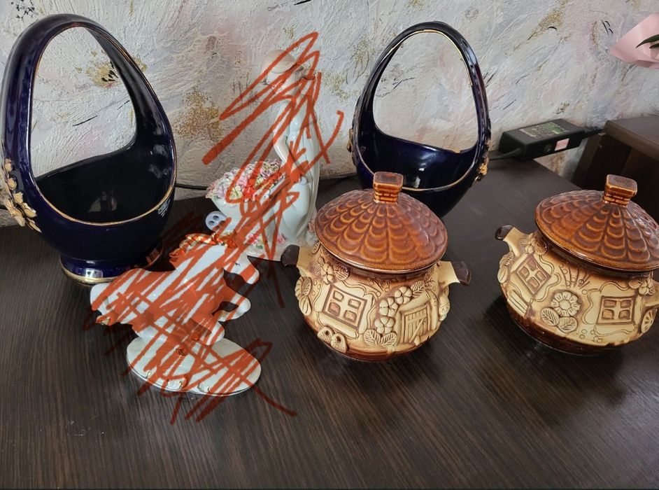 Вазочка-конфетница,горшочки, статуэтка