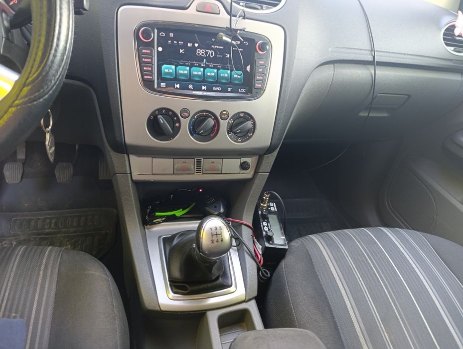 ..Ford focus 1.6..
