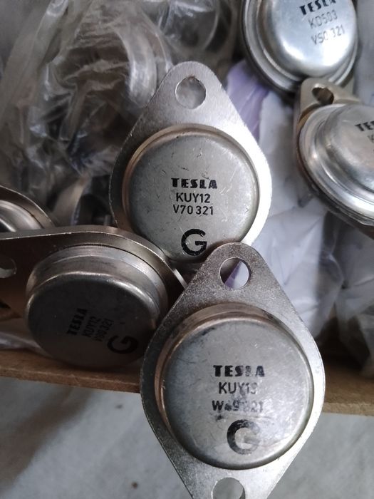 Транзисторы разные есть очень мощные