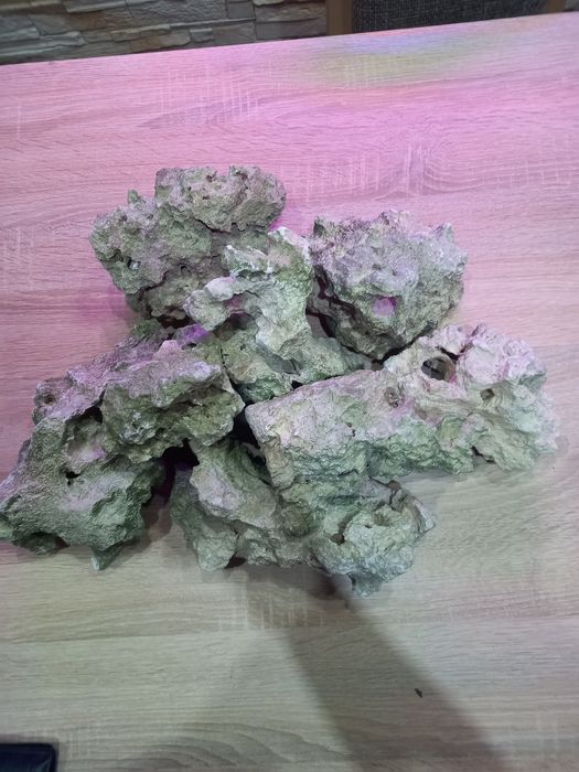 Skały wapień i łupek  dla malawi