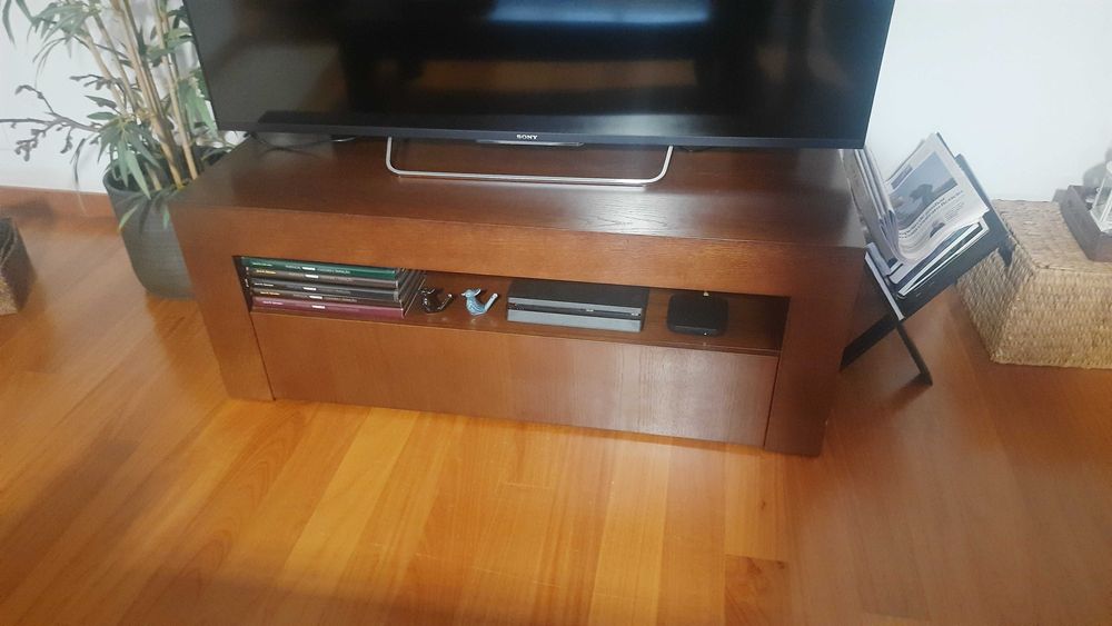 Móvel TV + Mesa centro