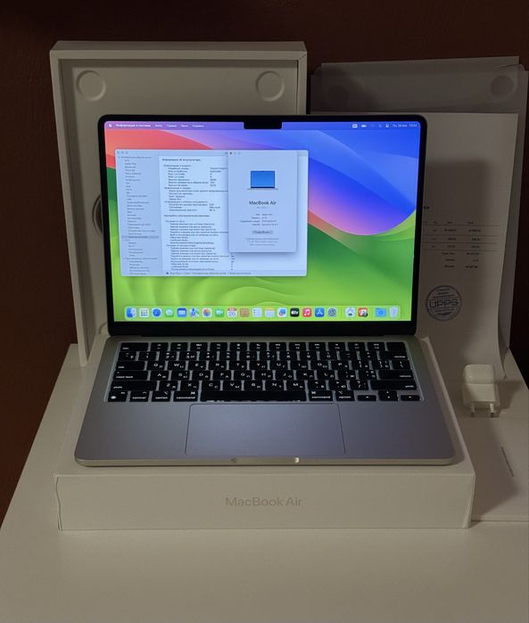 Ноутбук  MacBook Air 13,6 M2 Starlight 2022 (96% батарея)