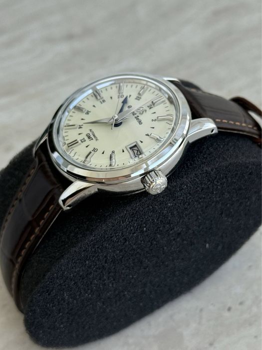 Grand Seiko GMT годинник