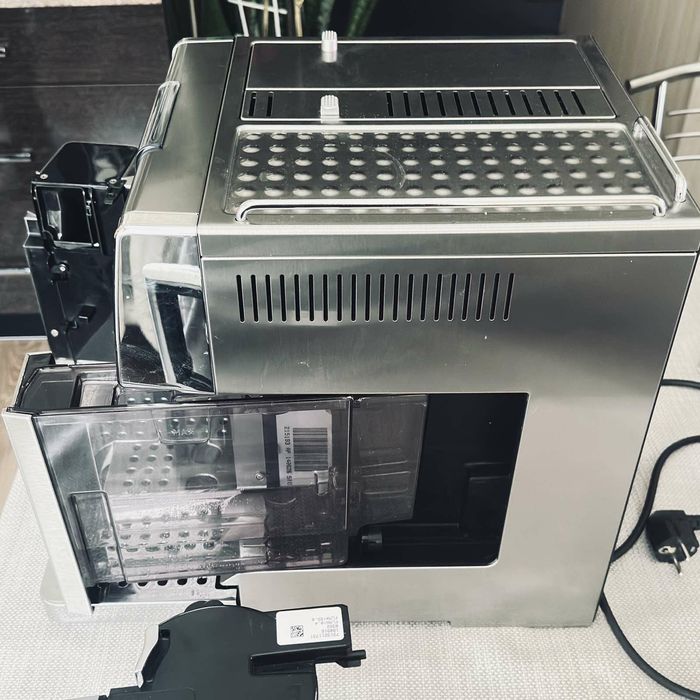 Кофемашина из Германии Delongi