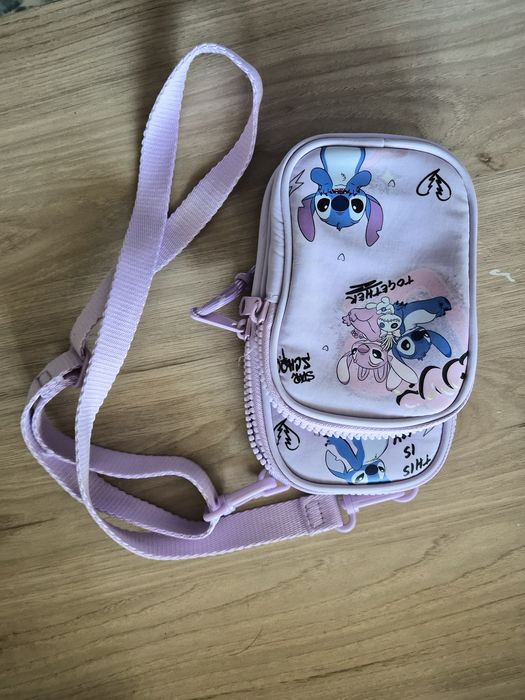 Bolsa stitch para telemovel