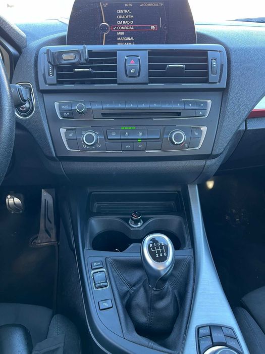 BMW 118D Versão SPORT com 143 cv de 2013