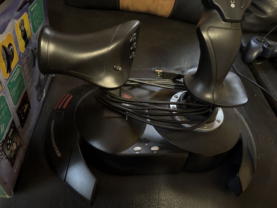 Продам джойстик Thrustmaster Tfllight HotasX