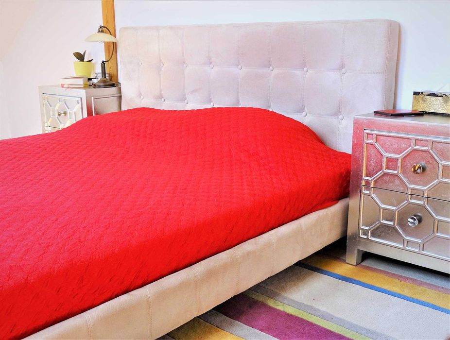 Łóżko KING SIZE 180 AlmiDecor wraz ze stelażem i 2 szafkami- jak NOWE