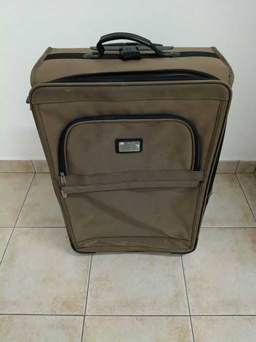 Mala de viagem com rodas. Marca: Camel Active