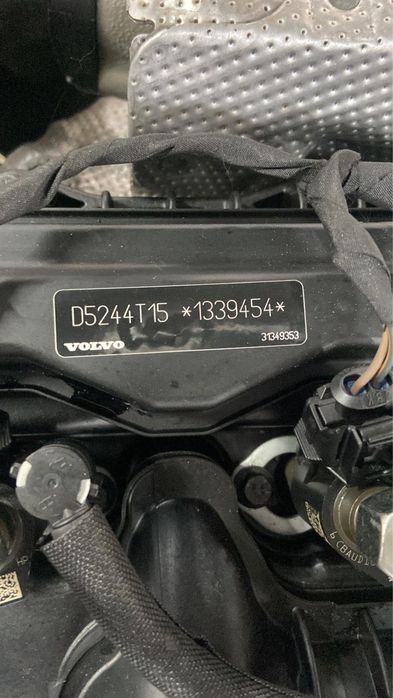 Motor volvo v60 D5244T15. 183 mil km rodado