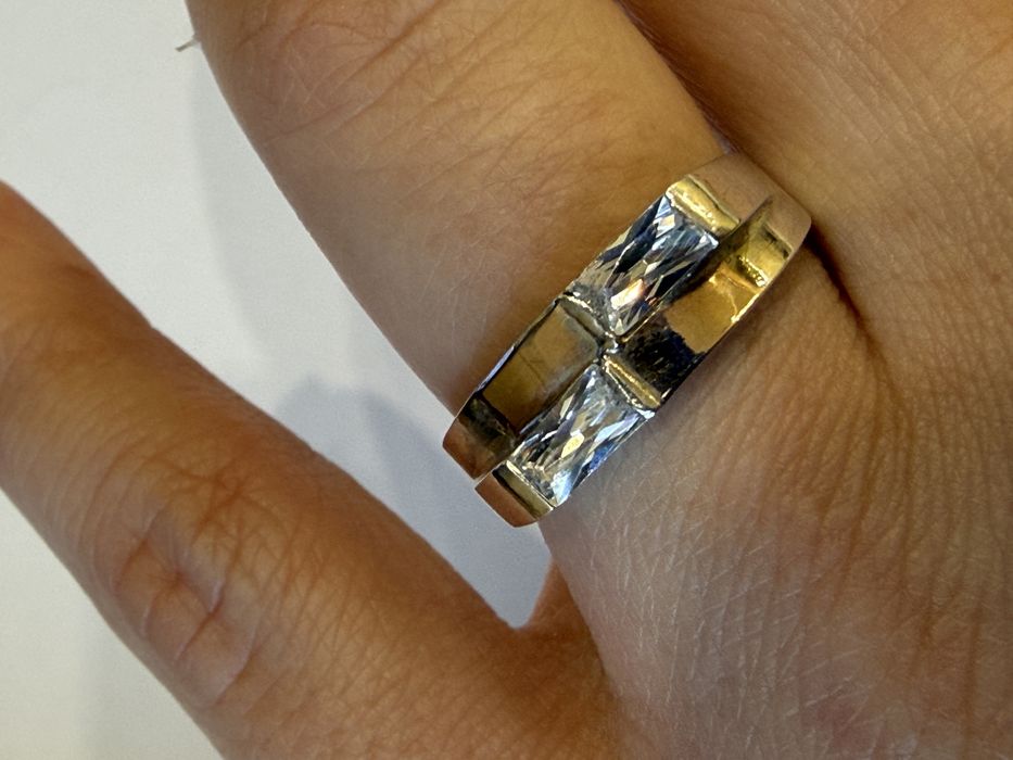 Гарнітур срібний з золотими вставками р 17,5 і 19 новий!