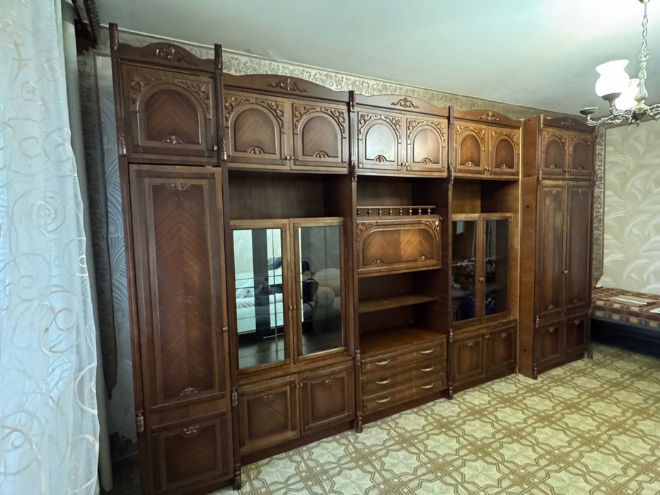 Меблева стінка 4 м Висота  2.30