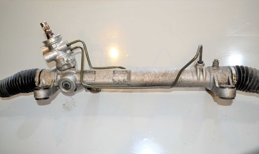 рулевая рейка  Toyota Avensis T25 03-08 Toyota Corolla Verso E12 04-09