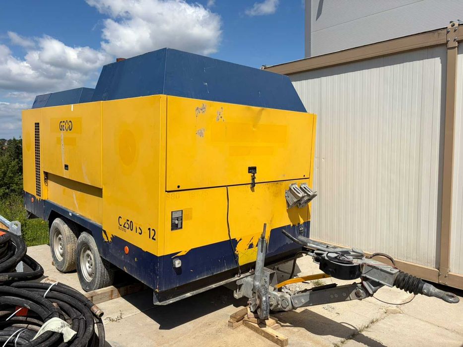 Kompresor / sprężarka budowlana CompAir C250TS-12 (Gardner Denver DLT 2702)