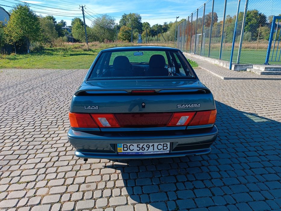 Легковий автомобіль ВАЗ  21154
