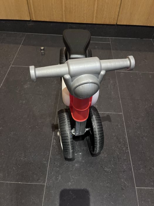 Mota de equilíbrio 4 rodas