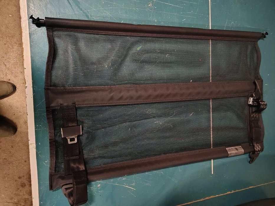 Belki na relingi plus siatka roleta do Audi Q5 2017