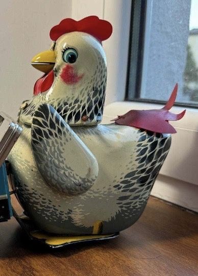 Zabawka metalowa Kura elementy ogona PRL