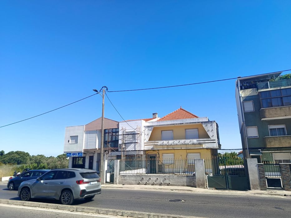 Fantásticos quartos, Casal do Marco Seixal  3 min a pé da estação do Fogueteiro