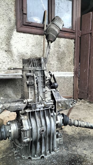 Коробка 5 ст Ауді а4б5