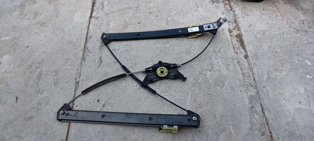 Механизм стеклоподъемника двери передней левой 80A837461A VAG