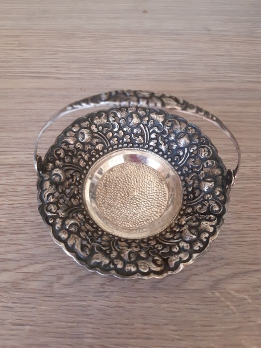 Старинная конфетница