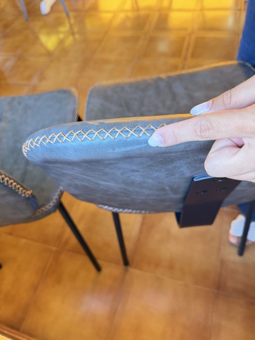 Conjunto mesa cerâmica e cadeiras