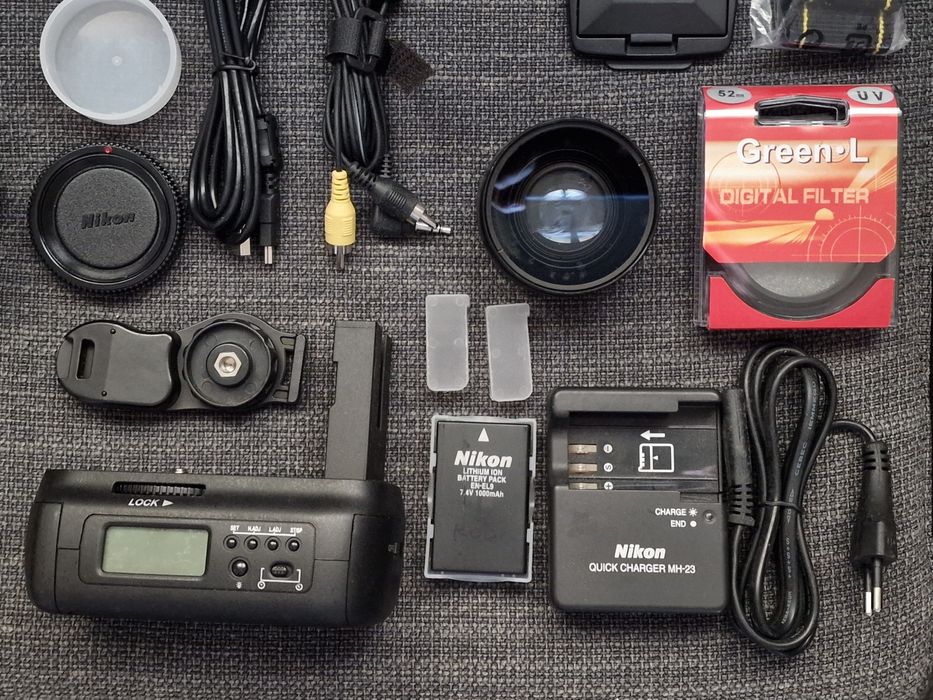 Kit Câmara Digital DSLR Nikon D40x com 3 lentes e vários acessórios