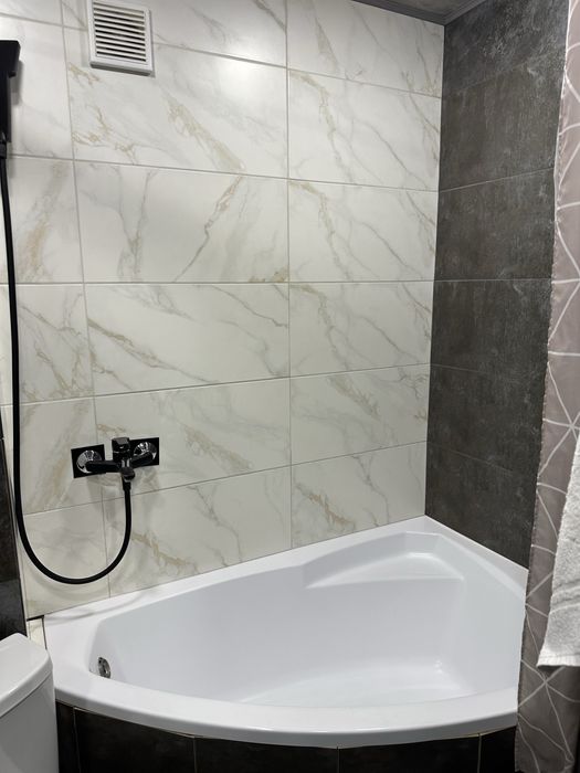 Оренда частини будинку (Центр)