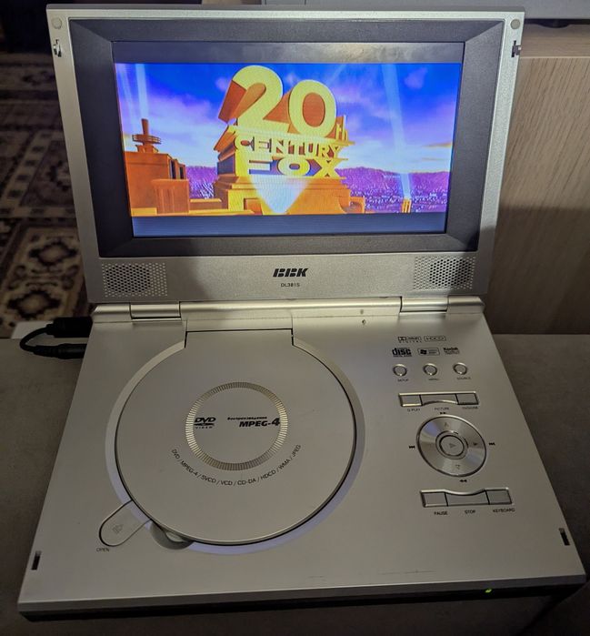 Портативний DVD-плеєр BBK DL381S