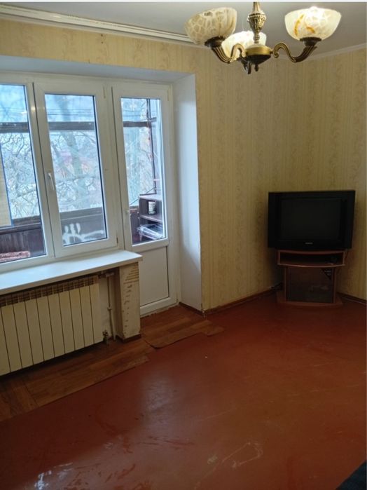 Продам 2х кімнатну  бл.центр