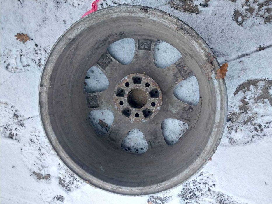 диск mercedes 17 дюймов 8.5J 52 ET