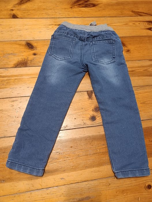 Sprzedam 2 pary spodni r.98