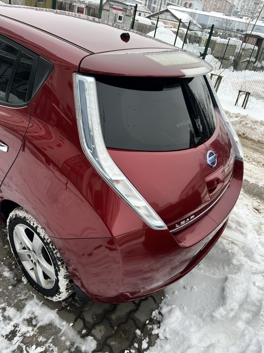 Оренда нісан ліф(24)