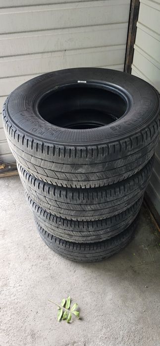 Opony Kleber wielosezonowe 225 70 15C 4szt