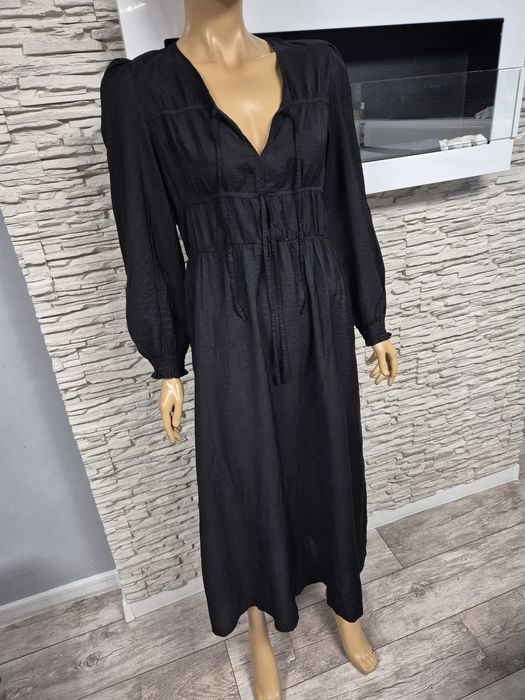 Sukienka codzienna Dafne maxi czarna z viskozą Mango rozmiar M