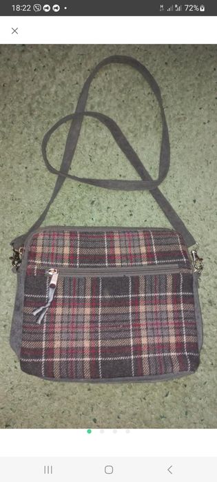 Стильна сумка з довгою ручкою