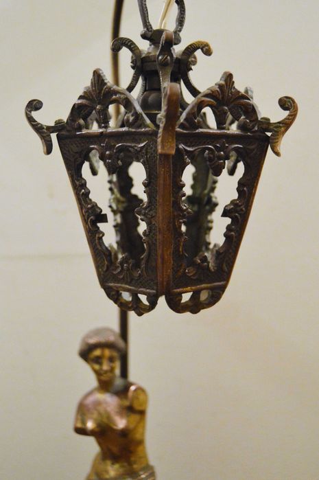 Candeeiro de Mesa Antigo de Bronze com Vénus de Milo.