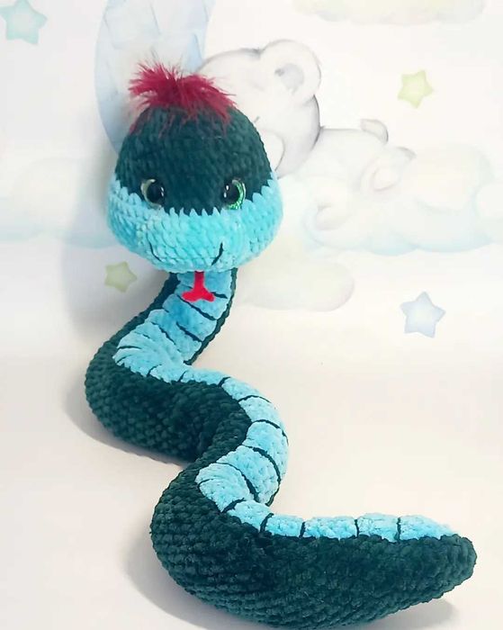 Змійка символ 2025року.