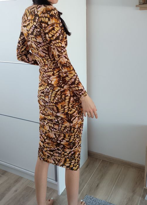 Sukienka midi ołówkowa rozmiar S za kolana