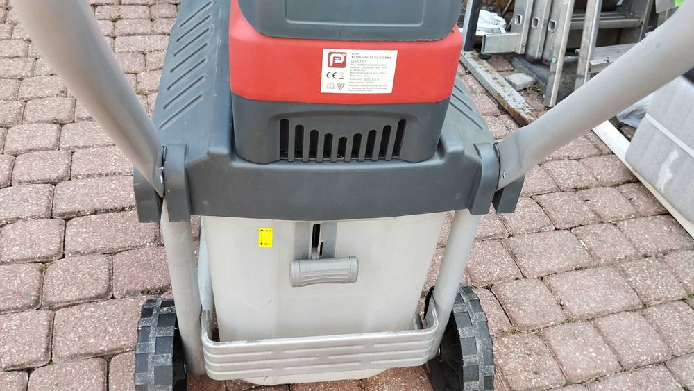 Rozdrabniacz - rębak, ogrodowy, elektryczy, Duża moc 2500W.