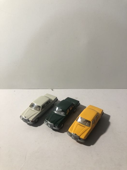 Mercedes 450 SE wiking