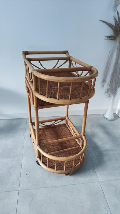 Vintage włoski bambusowy barek na kółkach Boho hippie
