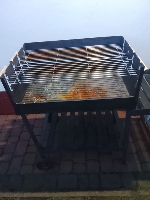 Grill ogrodowy mało używany